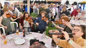Warwick Folk Festival returns for its eagerly awaited  42nd year!