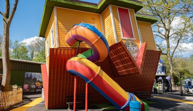 Turn your world upside down at Gulliver’s!