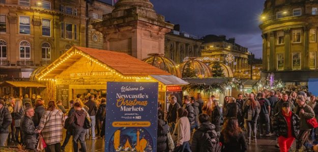 Newcastle welcomes coaches for Christmas Market Pilot